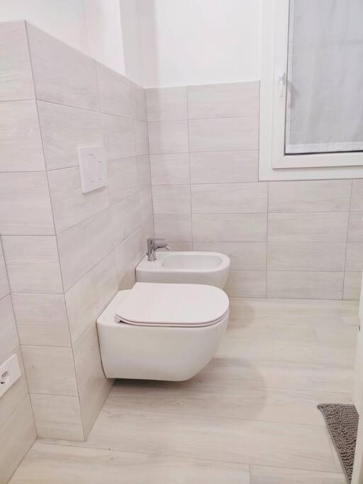 Ambroeus Apartmens Casa Spaziosa In Centro Paese インザーゴ エクステリア 写真